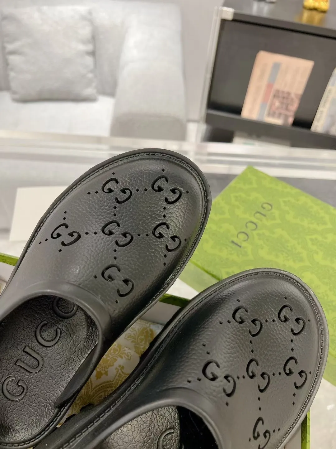 👟👟Ex-factory price 360👟👟 Women's Shoes Factory Women's Shoes Women's Clothing Women's Shoes Women's Clothes GUCCI Gucci 2023 Counter Early Spring Counter Highest Limited Counter New Gucci Punched Carved Crocs Celebrity Blogger Outfits Xiaohongshu Recommendation Original Mold Purchasing Version Original Punched Carved Water Table: 5.0CM Code Number: 35-45#